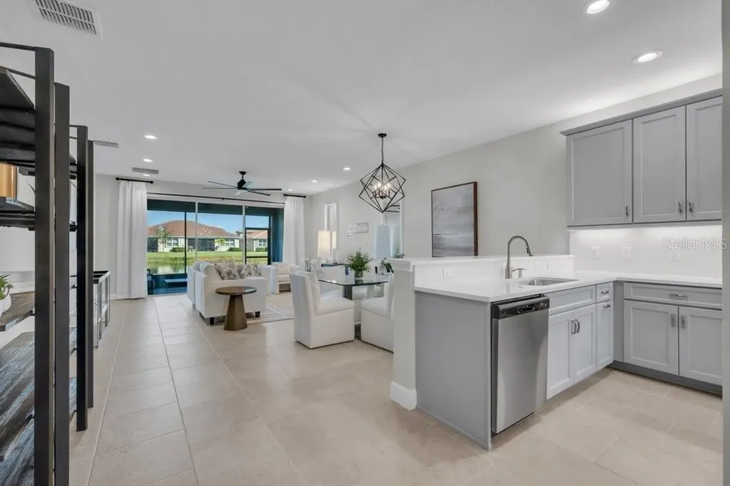 4922 Sienna Isles Avenue Wimauma FL 33598