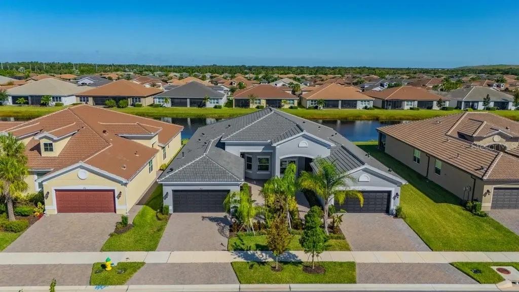 4922 Sienna Isles Avenue Wimauma FL 33598