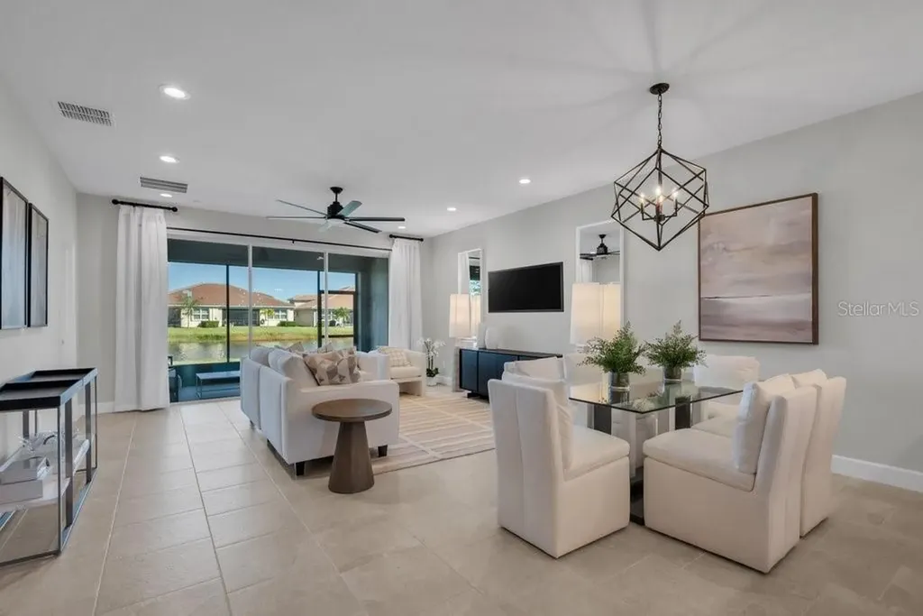 4922 Sienna Isles Avenue Wimauma FL 33598