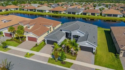 4922 Sienna Isles Avenue Wimauma FL 33598