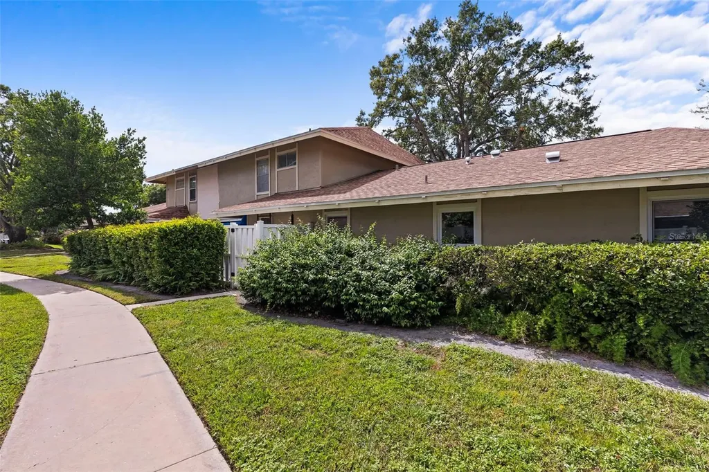 7303 Los Padres Court Tampa FL 33634