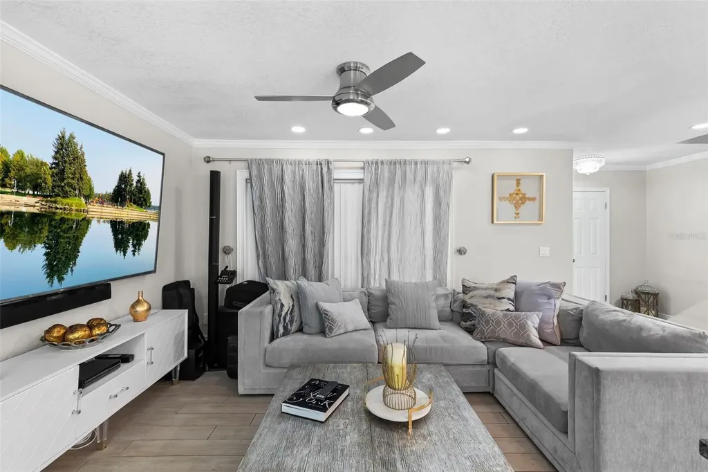 7303 Los Padres Court Tampa FL 33634