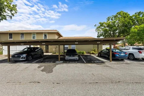 7303 Los Padres Court Tampa FL 33634
