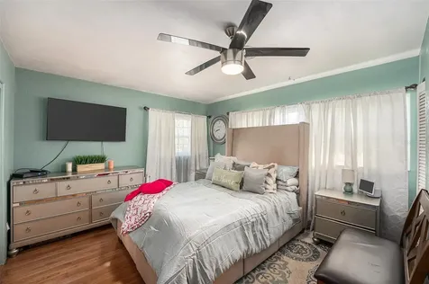 1175 62nd Place S St Petersburg FL 33705