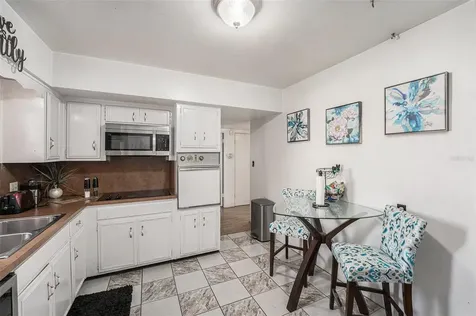 1175 62nd Place S St Petersburg FL 33705