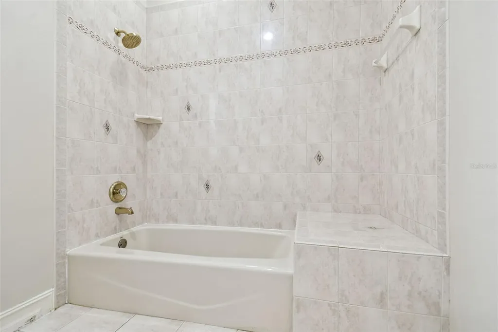 3020 Kensington Trace Tarpon Springs FL 34688