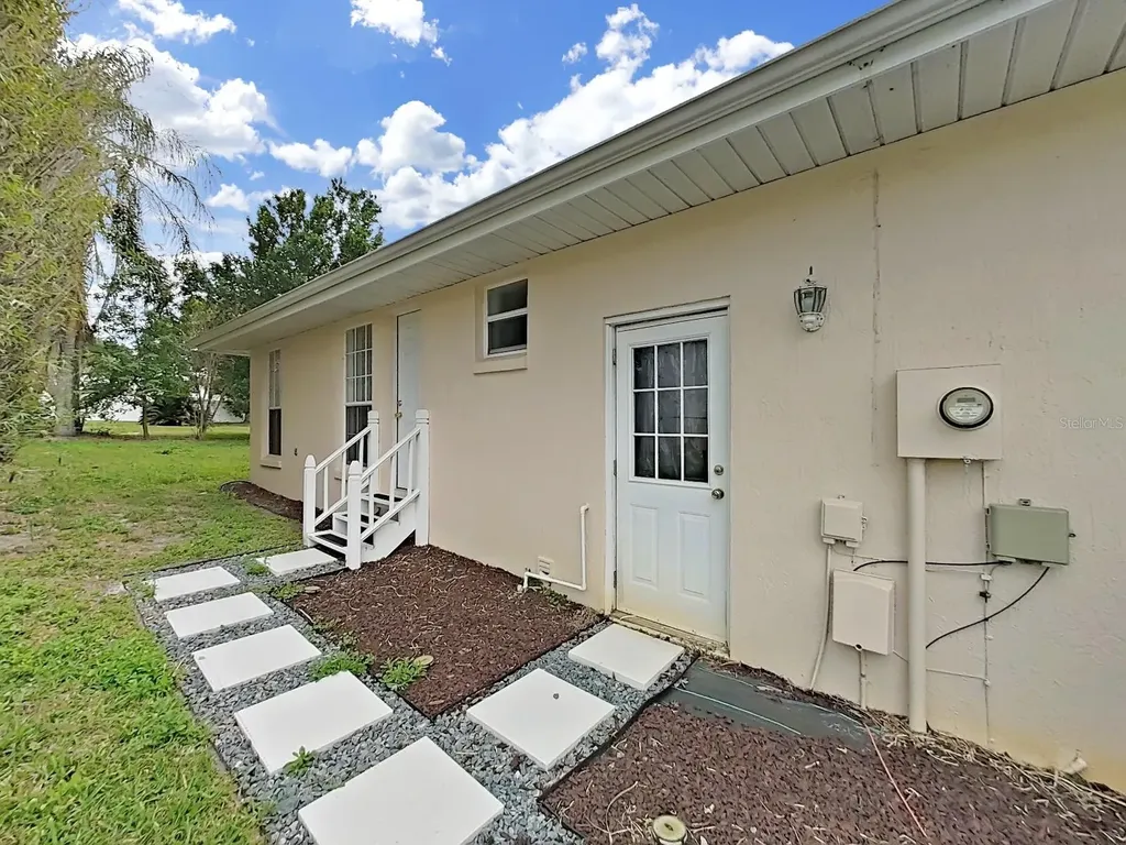 2130 Saxon Lane Lakeland FL 33810