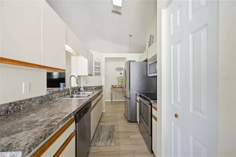 3937 37th Street Court W Bradenton FL 34205