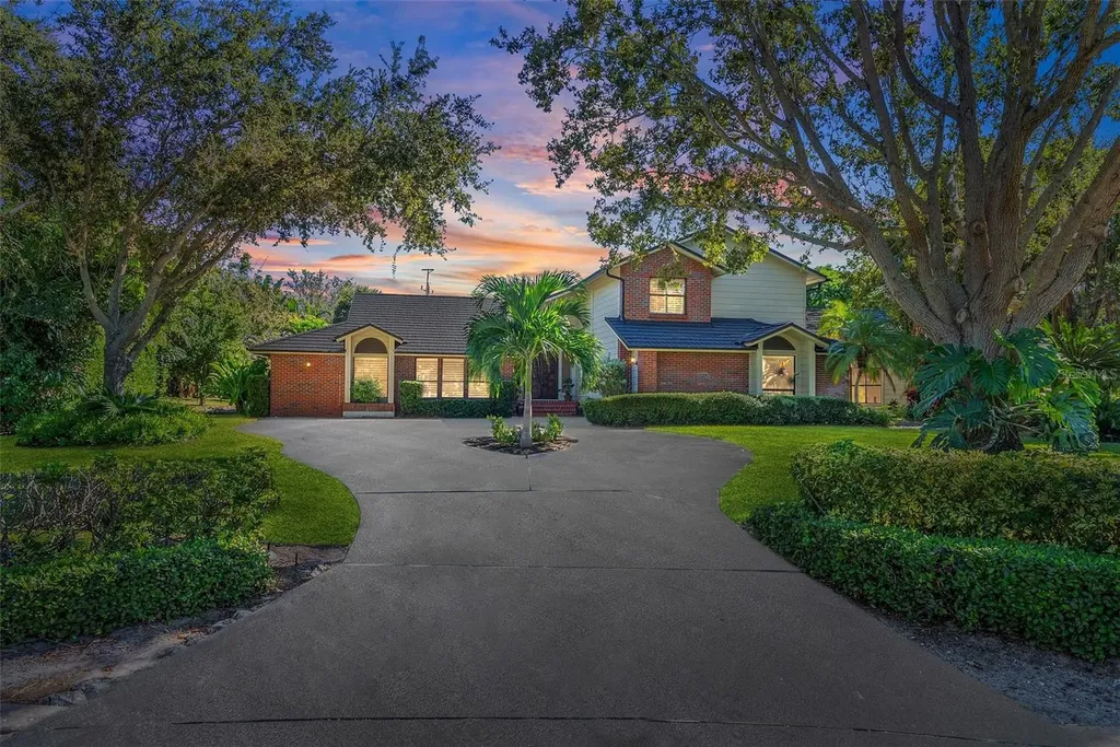 2371 Landings Circle Bradenton FL 34209