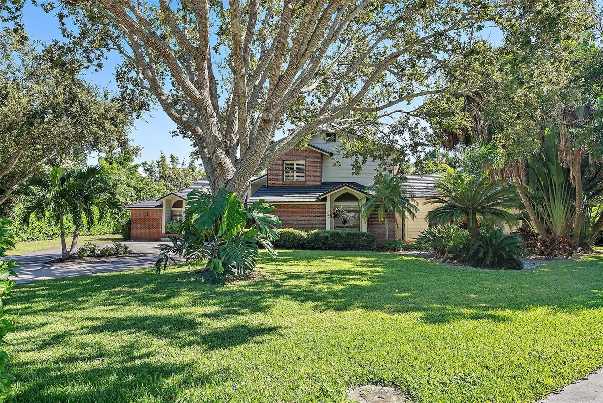 2371 Landings Circle Bradenton FL 34209