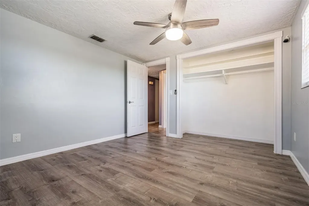 5301 Dawn Lane Holiday FL 34690