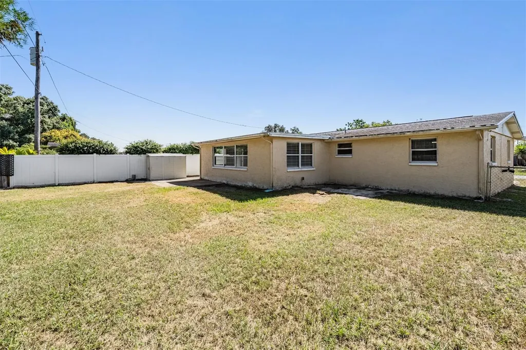 5301 Dawn Lane Holiday FL 34690