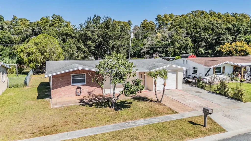 5301 Dawn Lane Holiday FL 34690