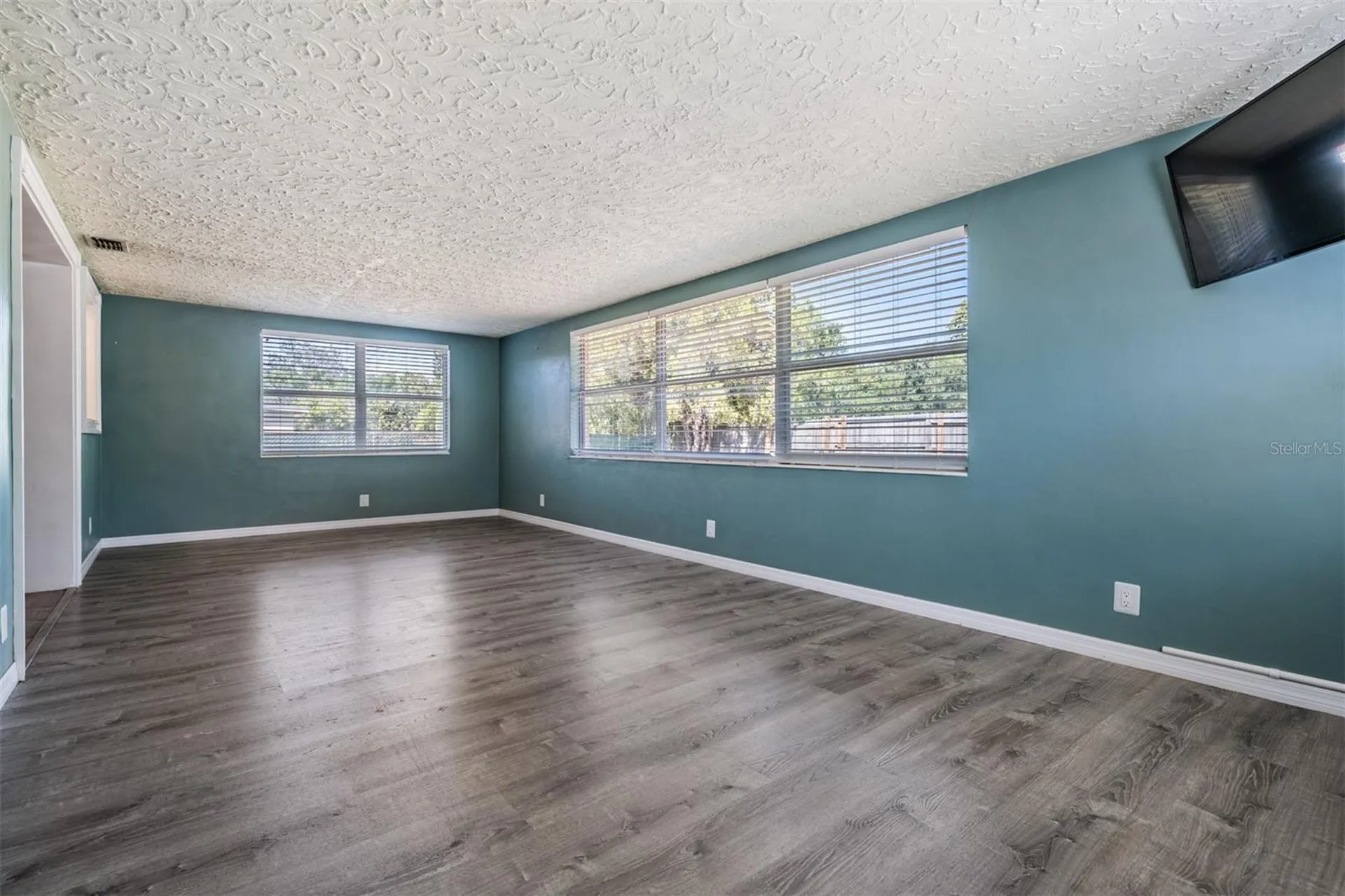 5301 Dawn Lane Holiday FL 34690
