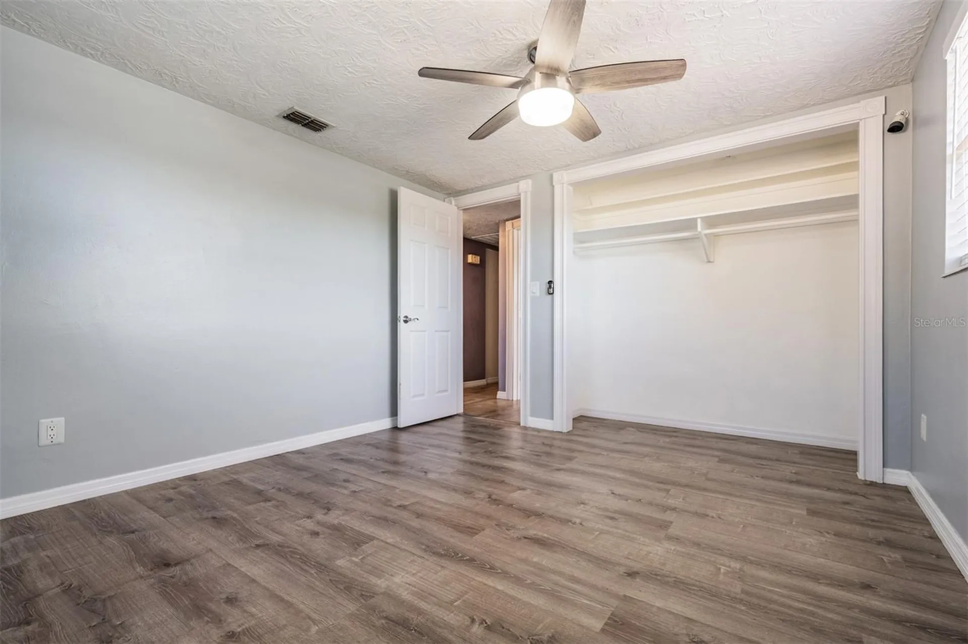 5301 Dawn Lane Holiday FL 34690