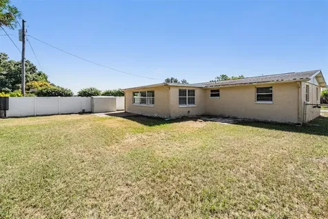 5301 Dawn Lane Holiday FL 34690