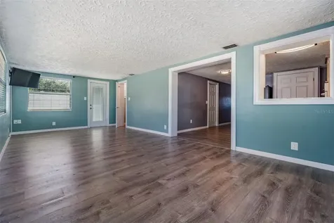 5301 Dawn Lane Holiday FL 34690