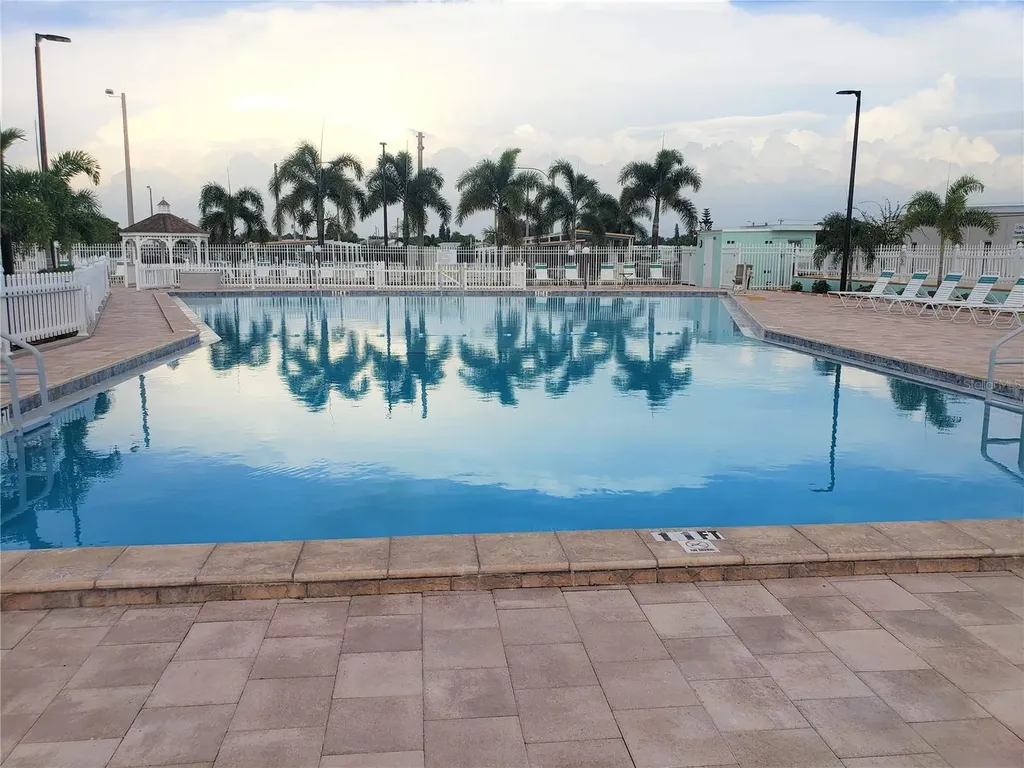 4820 Calumet Avenue Sarasota FL 34234