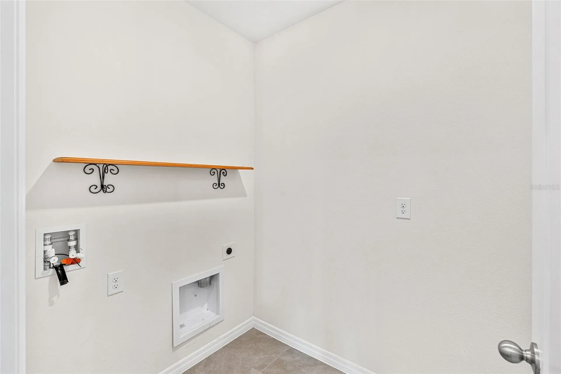 1433 Riverboat Drive Kissimmee FL 34744