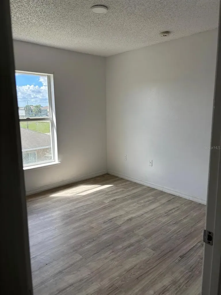 404 Manitoba Drive Kissimmee FL 34759