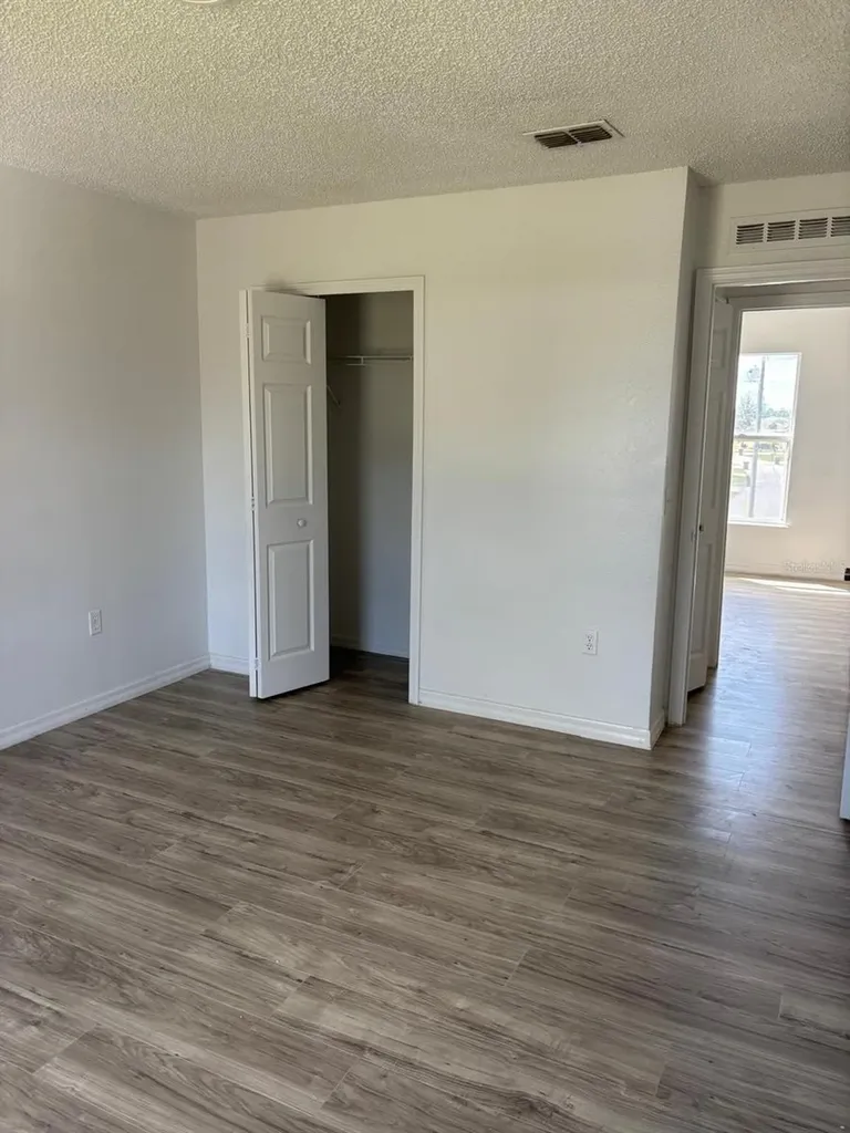 404 Manitoba Drive Kissimmee FL 34759