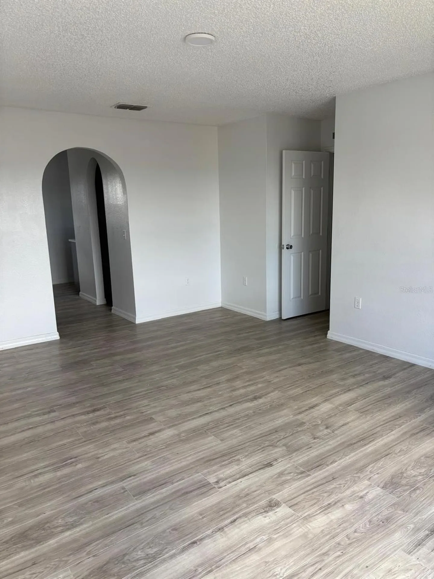 404 Manitoba Drive Kissimmee FL 34759