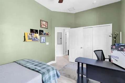 487 Bayou Village Drive Tarpon Springs FL 34689