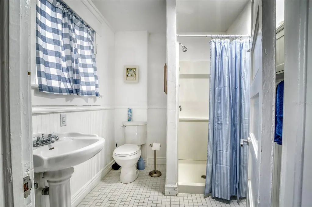 304 15th Street W Bradenton FL 34205