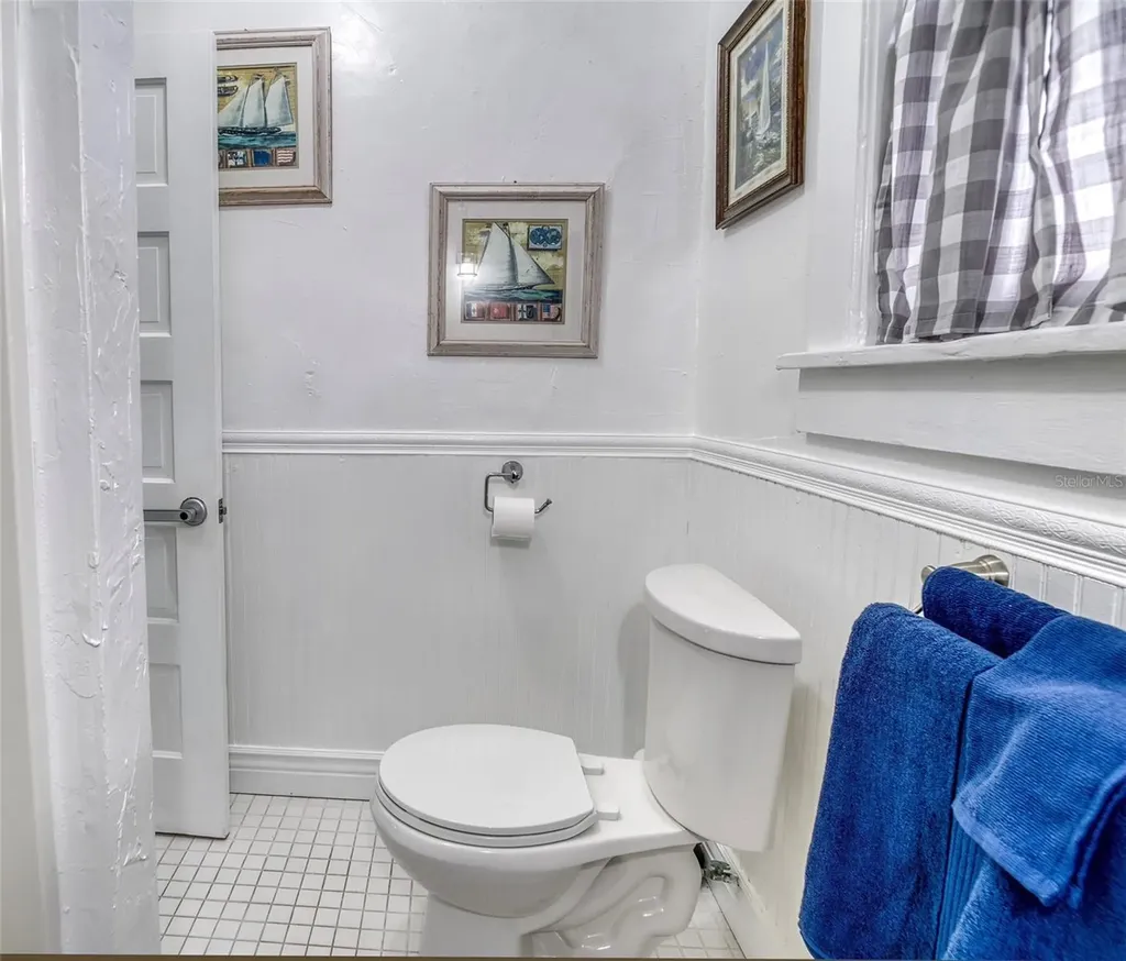 304 15th Street W Bradenton FL 34205