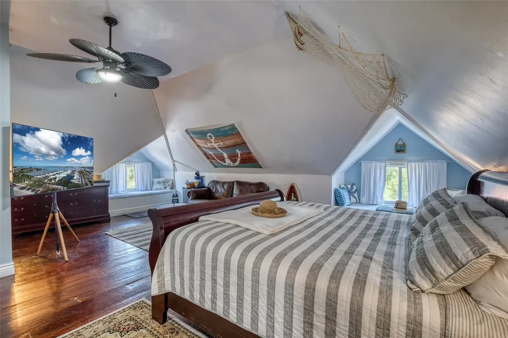 304 15th Street W Bradenton FL 34205