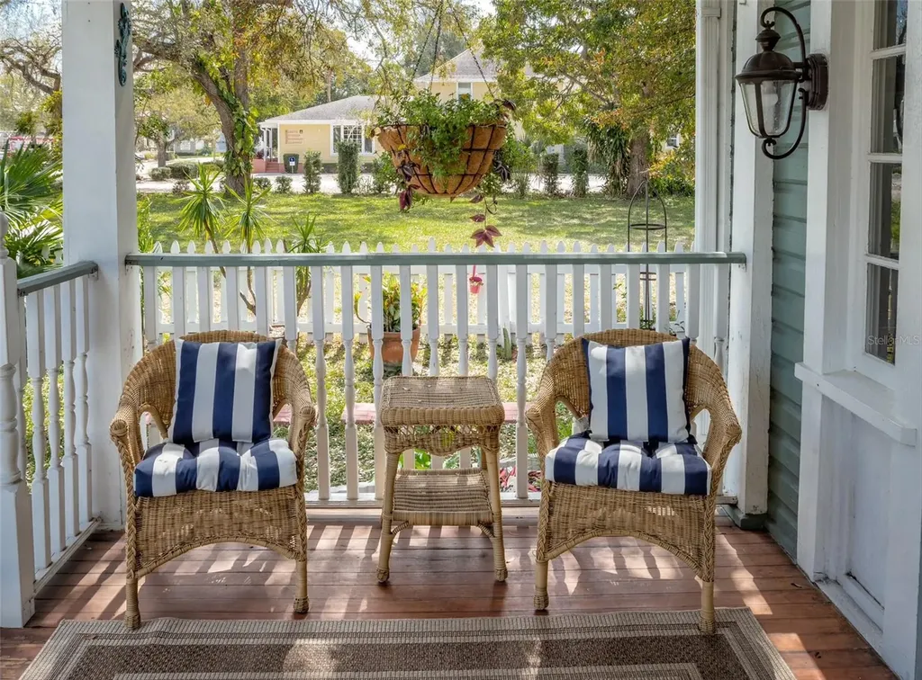 304 15th Street W Bradenton FL 34205