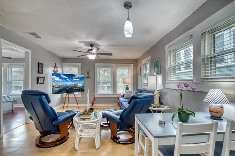 304 15th Street W Bradenton FL 34205
