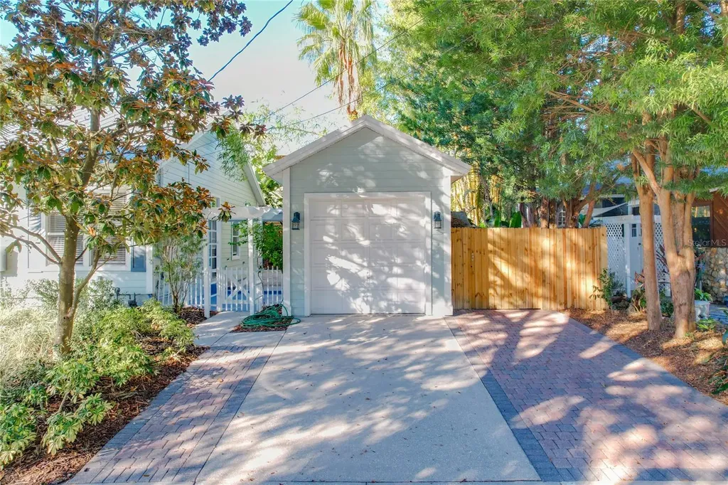 427 N Summerlin Avenue Orlando FL 32803