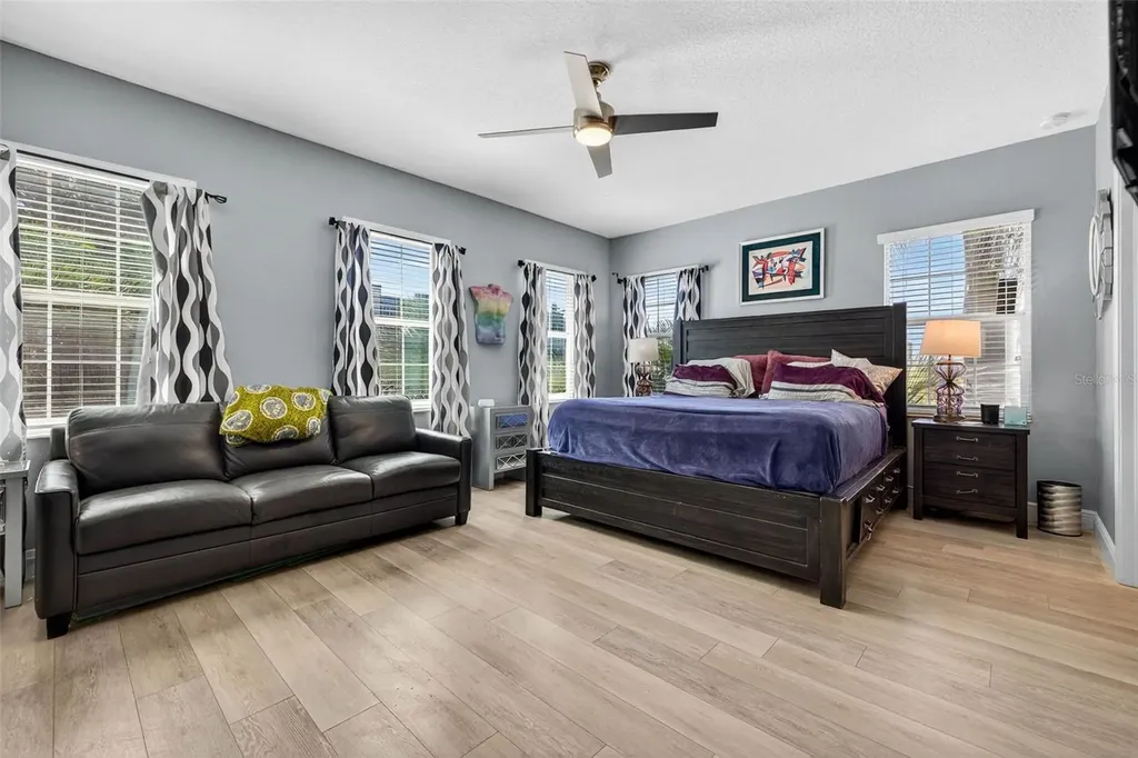 3059 3rd Avenue N St Petersburg FL 33713