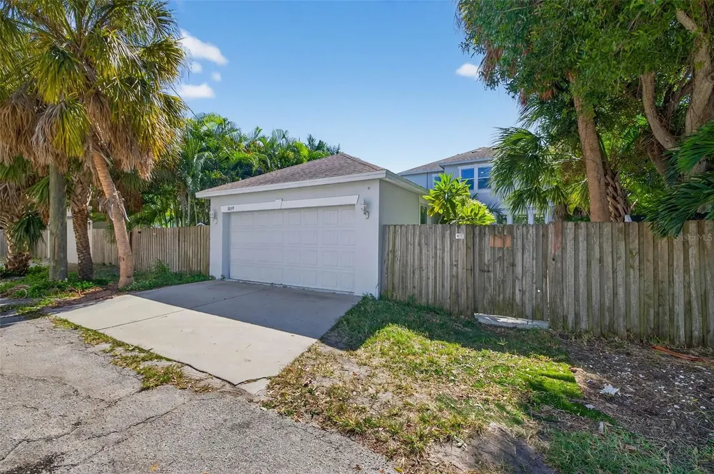 3059 3rd Avenue N St Petersburg FL 33713