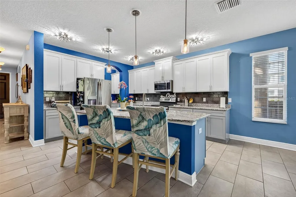 3059 3rd Avenue N St Petersburg FL 33713