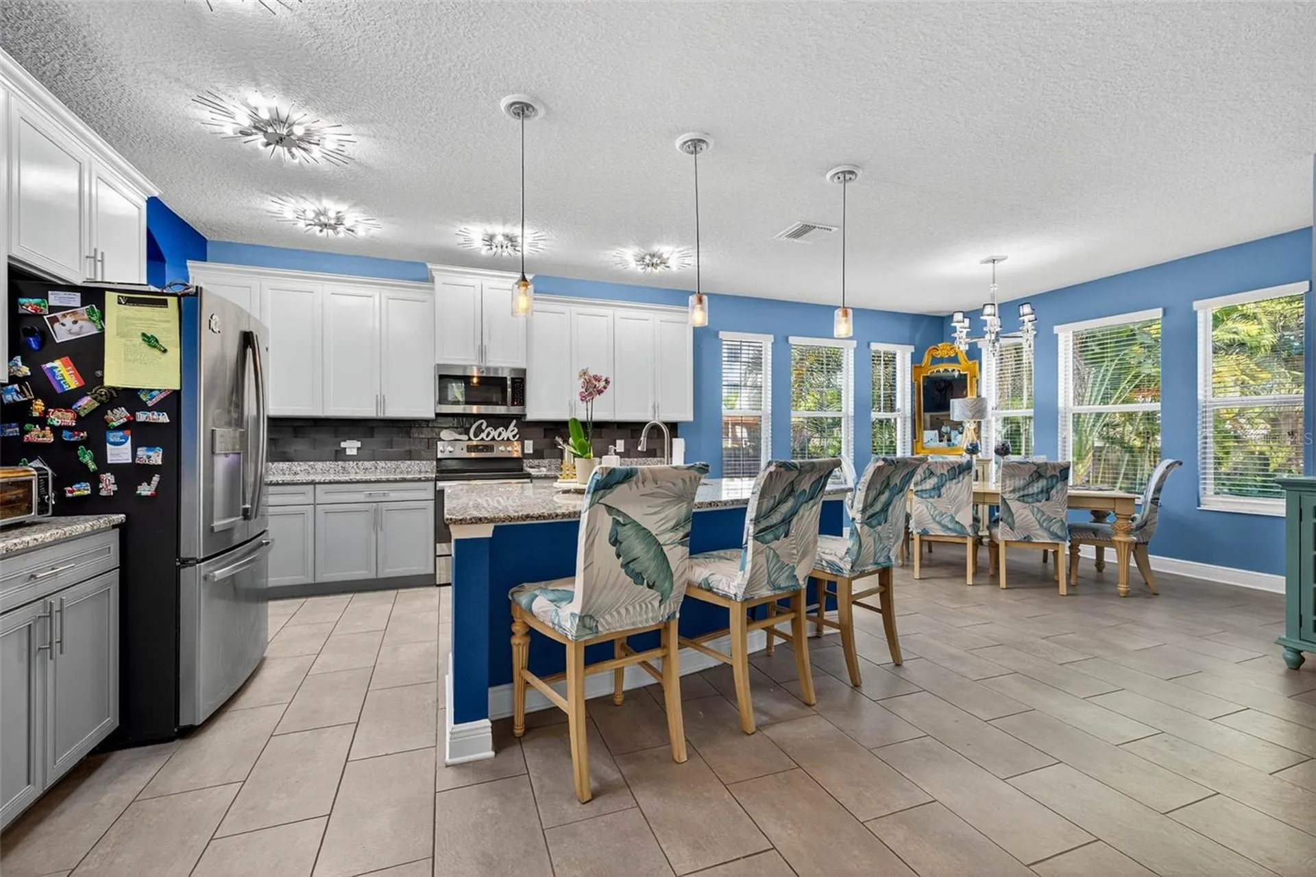 3059 3rd Avenue N St Petersburg FL 33713