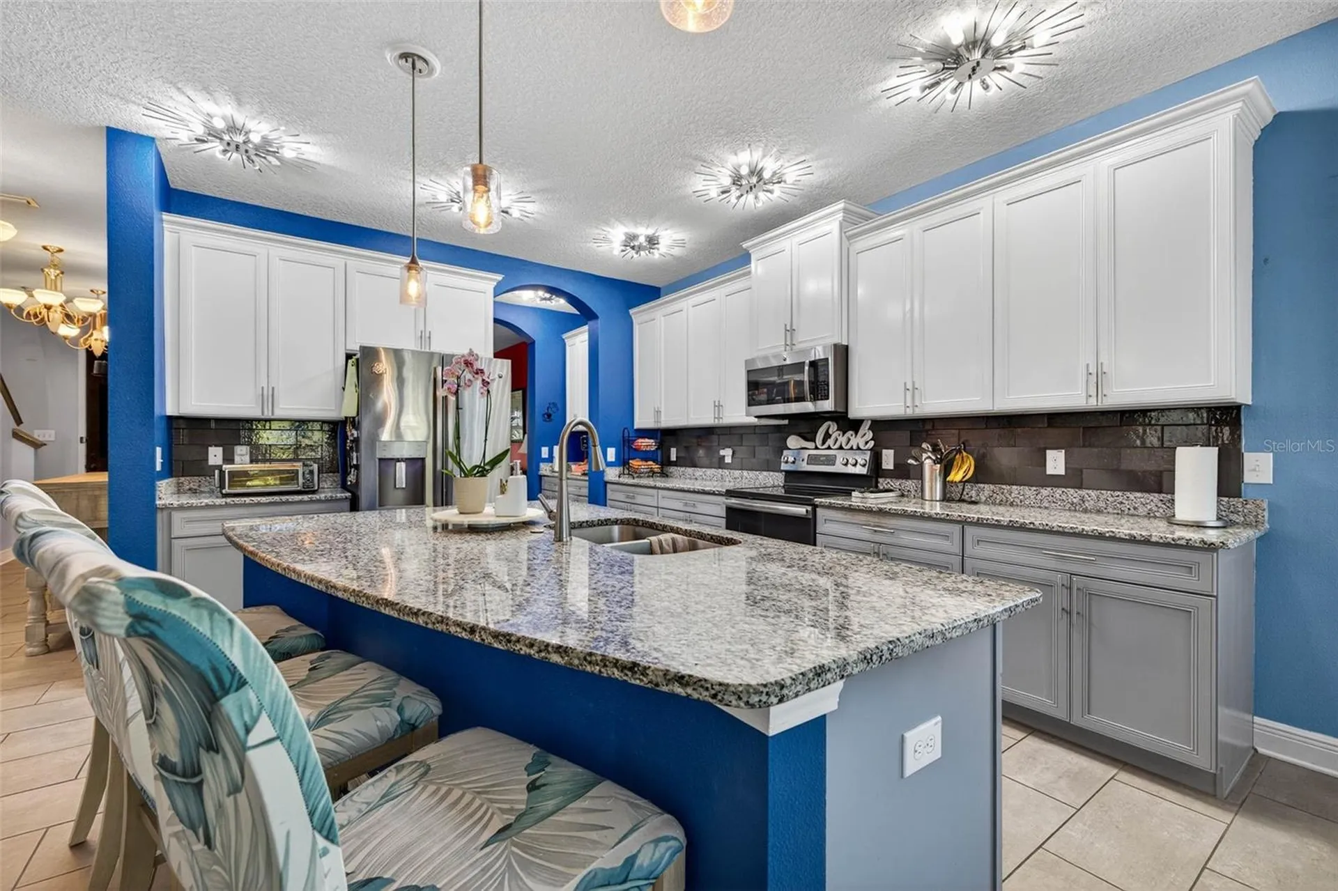 3059 3rd Avenue N St Petersburg FL 33713