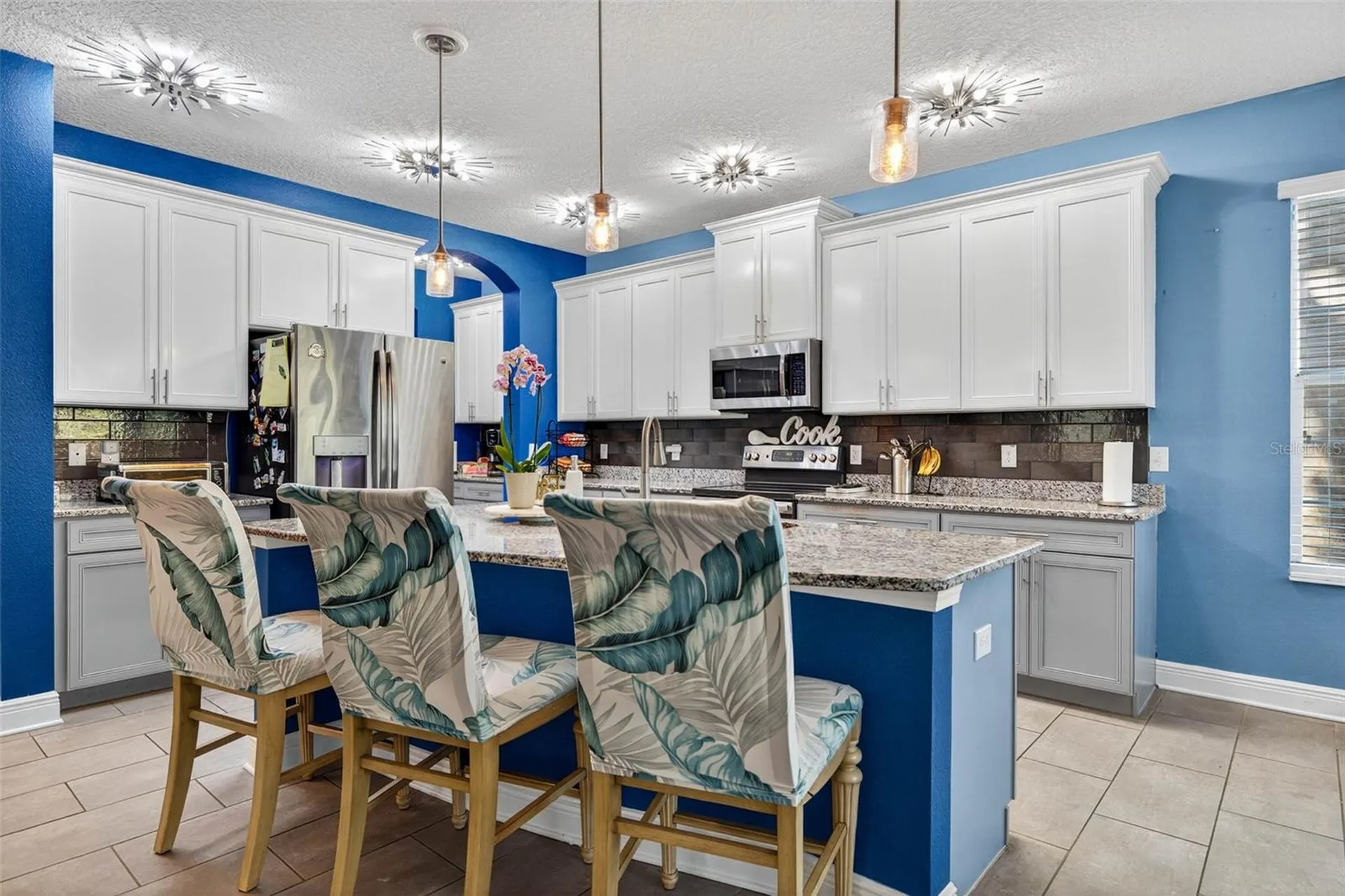 3059 3rd Avenue N St Petersburg FL 33713