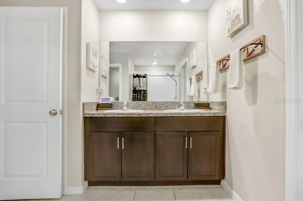 5426 Rainwood Meadows Drive Apollo Beach FL 33572