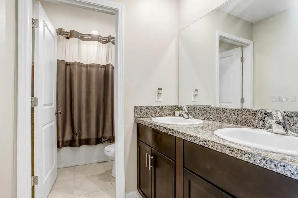 5426 Rainwood Meadows Drive Apollo Beach FL 33572