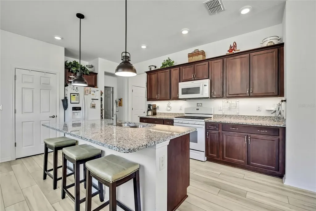 9764 SW 100th Avenue Road Ocala FL 34481