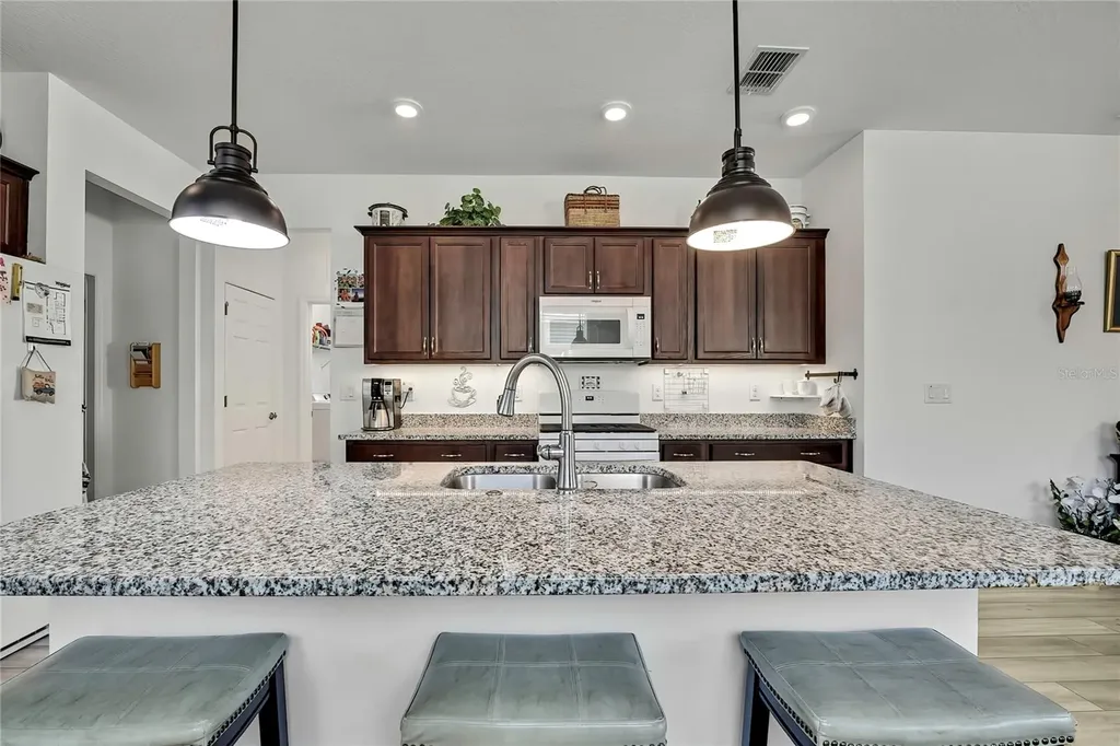 9764 SW 100th Avenue Road Ocala FL 34481