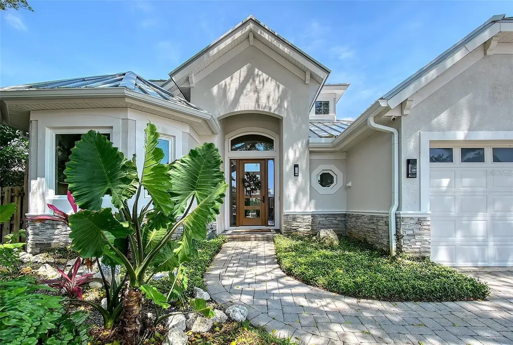 3921 Maravic Place Sarasota FL 34231