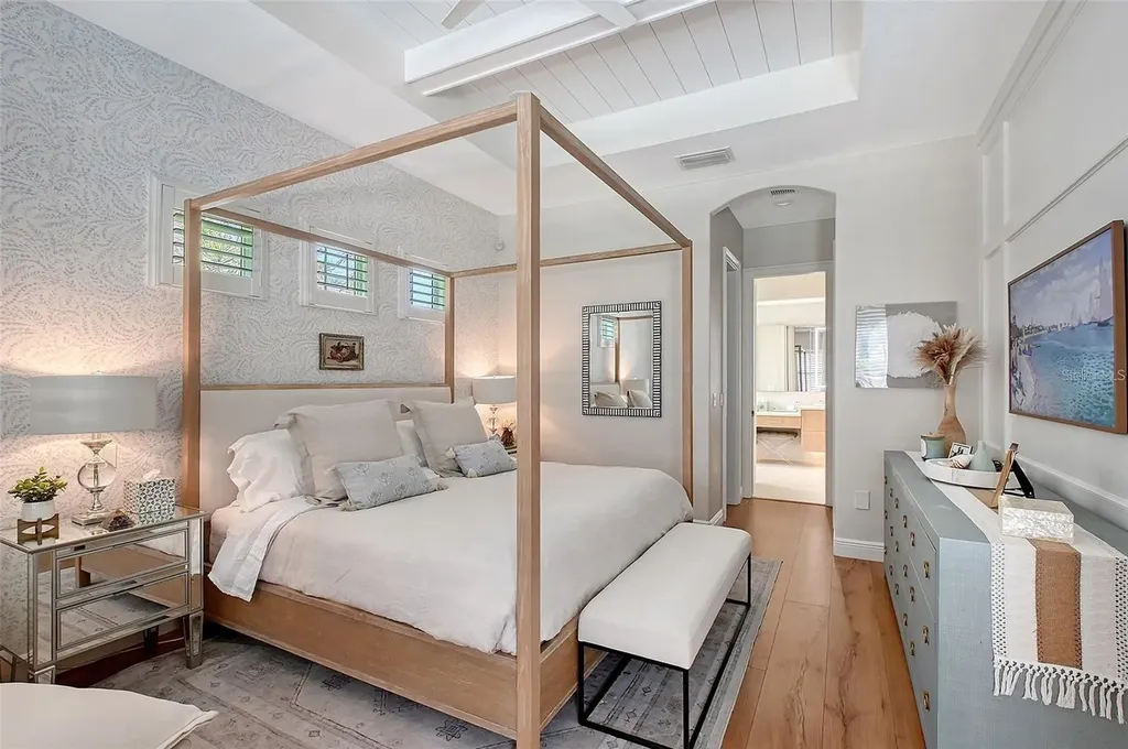 3921 Maravic Place Sarasota FL 34231