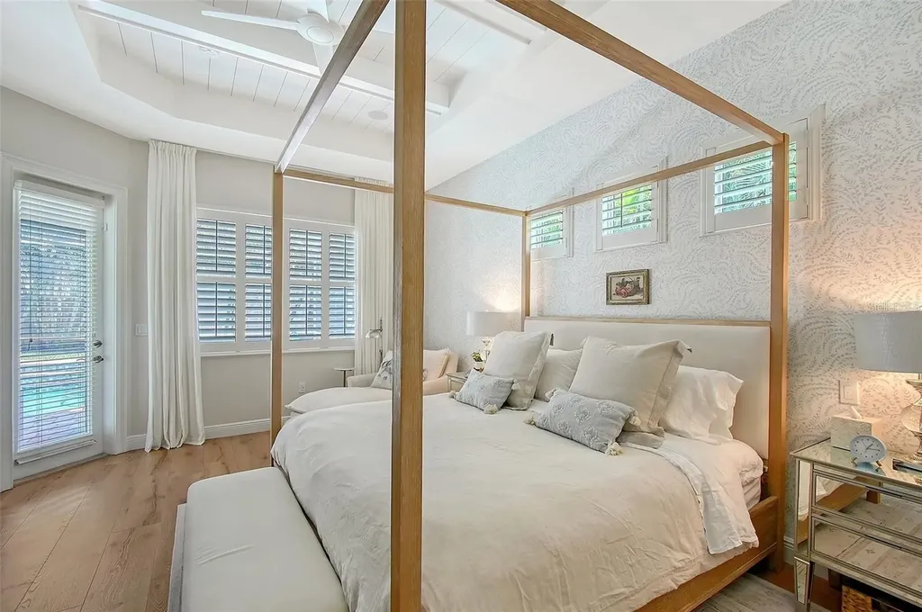 3921 Maravic Place Sarasota FL 34231