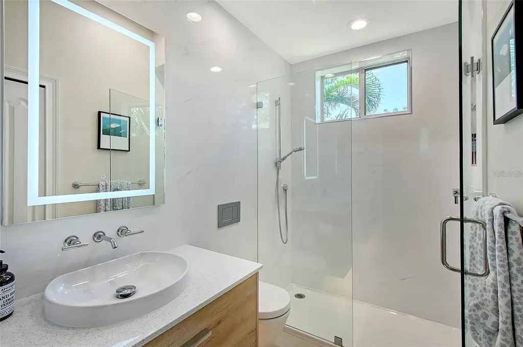 3921 Maravic Place Sarasota FL 34231