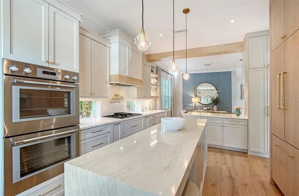 3921 Maravic Place Sarasota FL 34231