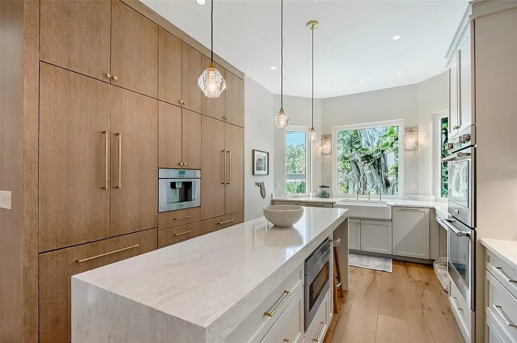 3921 Maravic Place Sarasota FL 34231