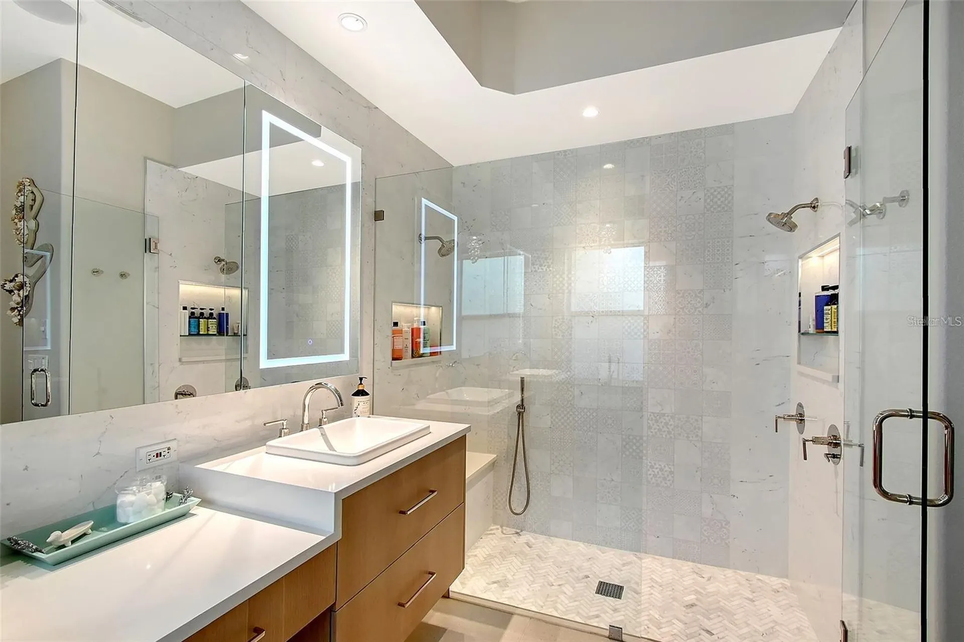 3921 Maravic Place Sarasota FL 34231